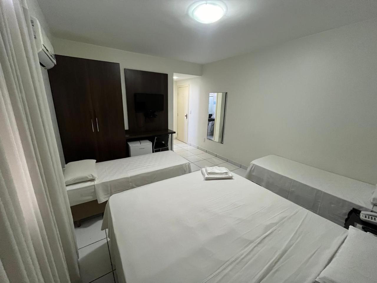 Rametta Hotel Montes Claros Exterior photo